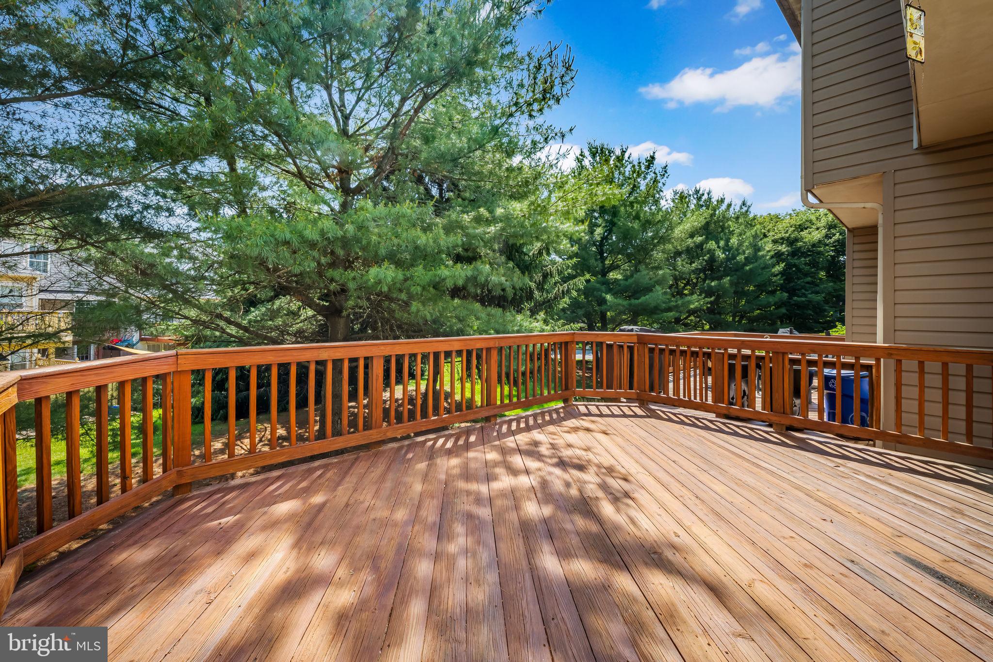 NEWTOWN - Residential