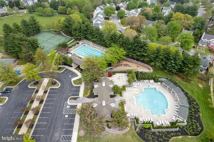 NEWTOWN - Residential