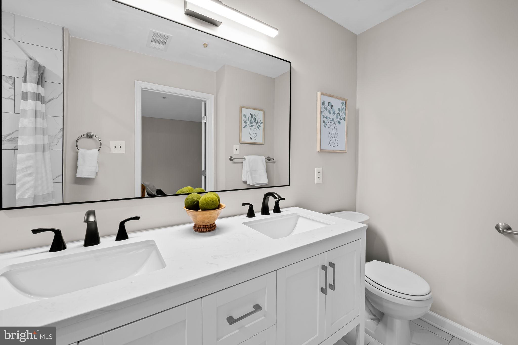 NEWTOWN - Residential