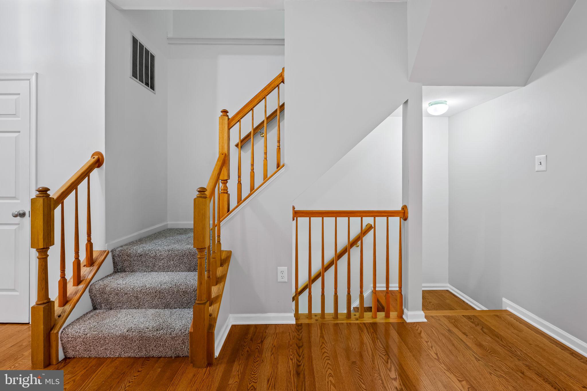 NEWTOWN - Residential