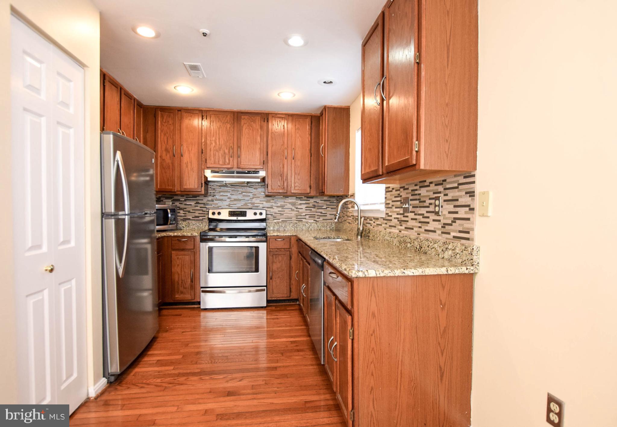 GREENBROOK VILLAGE - Residential Lease