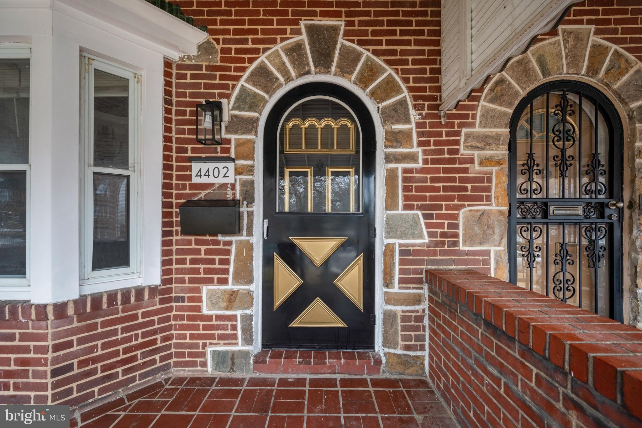 HOWARD PARK - Residential