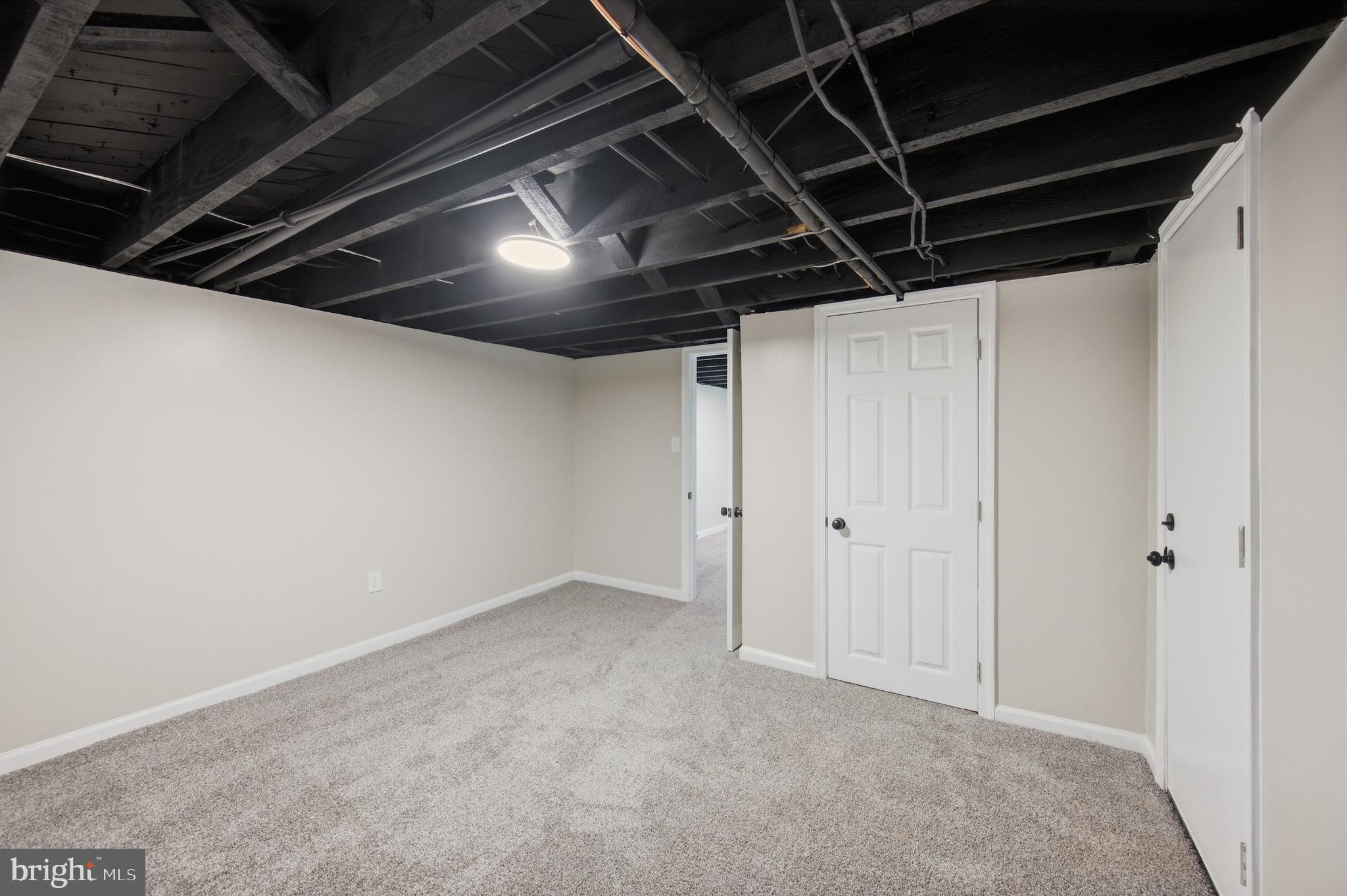 HOWARD PARK - Residential