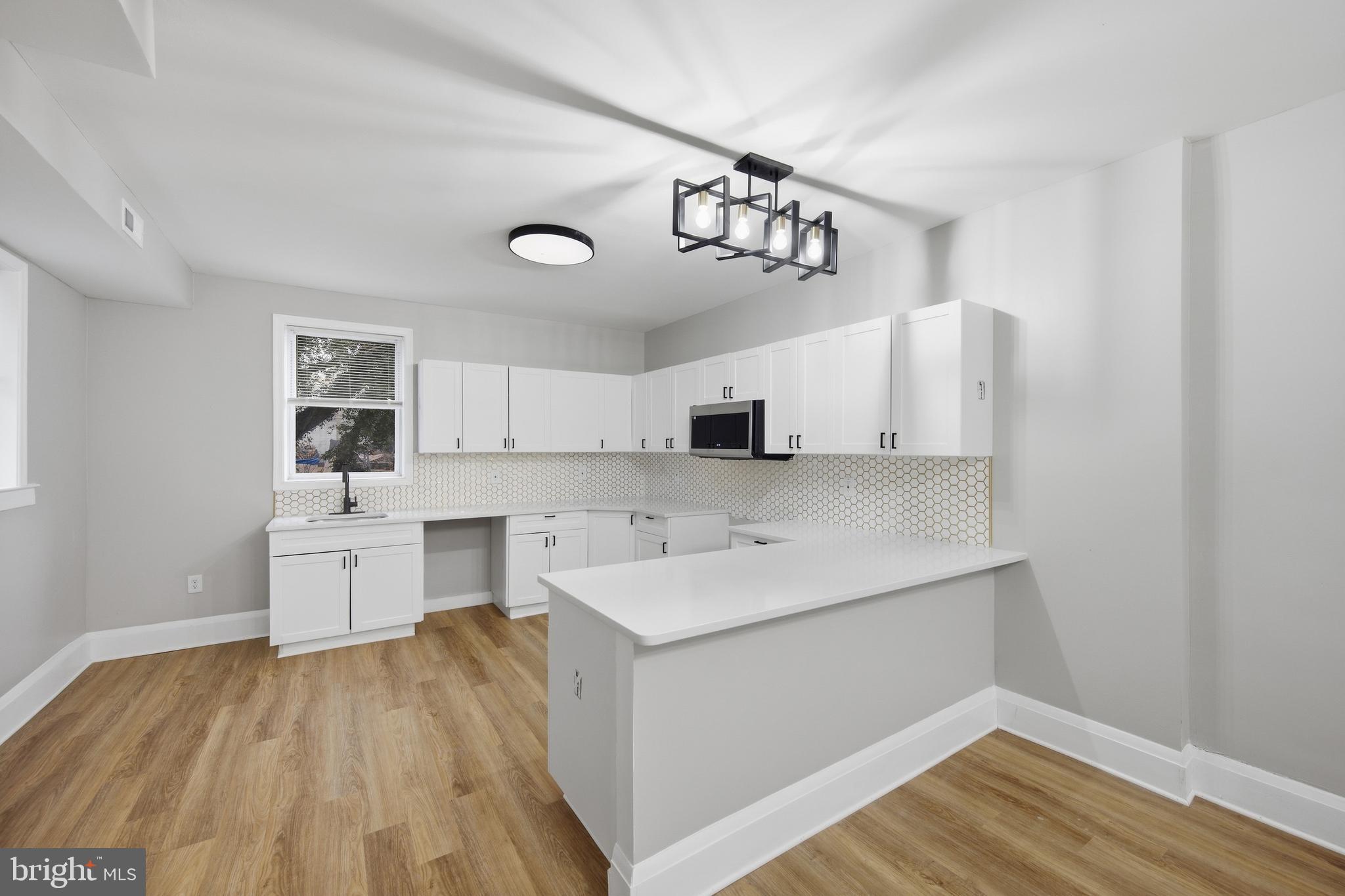 HOWARD PARK - Residential