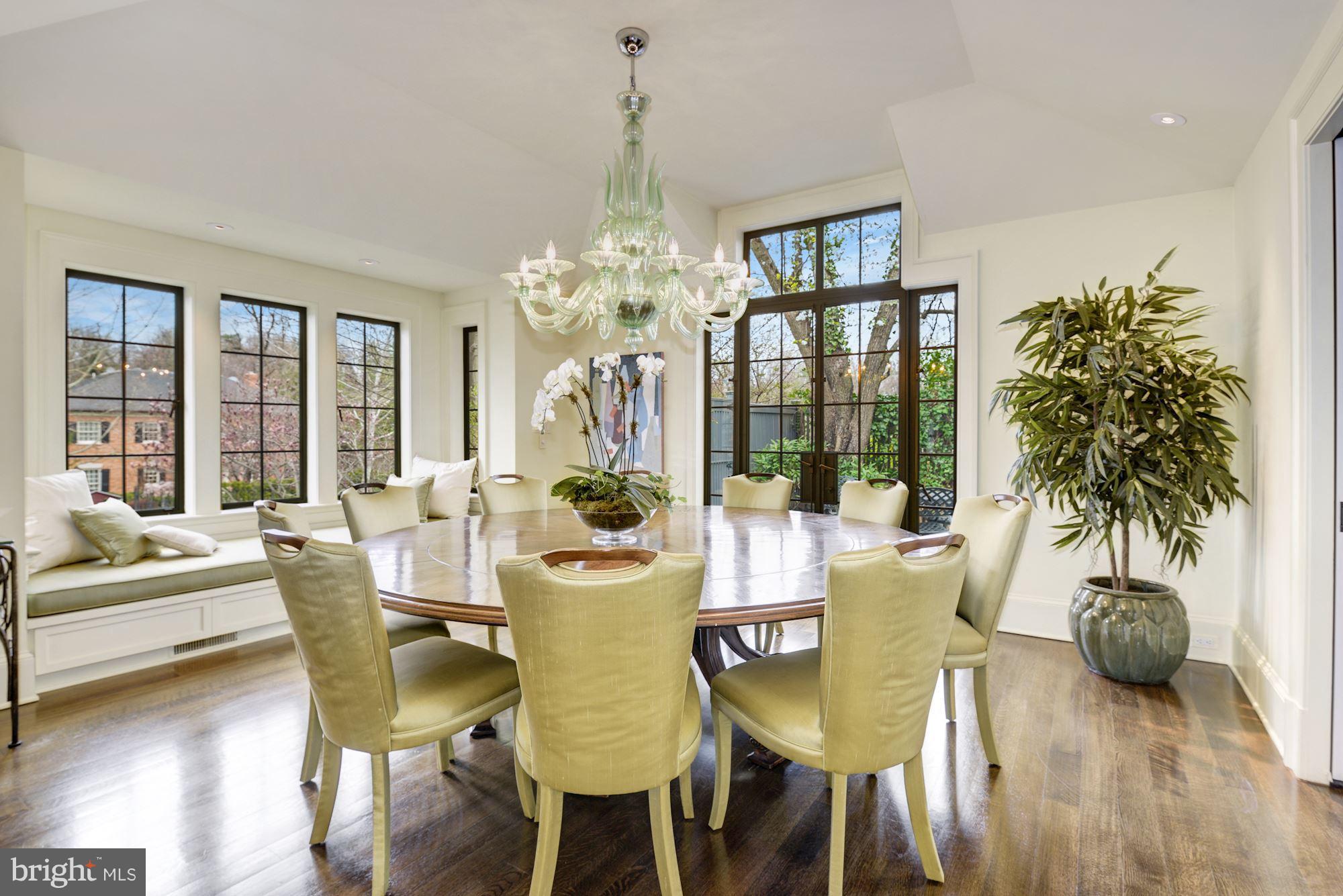 SPRING VALLEY - Residential