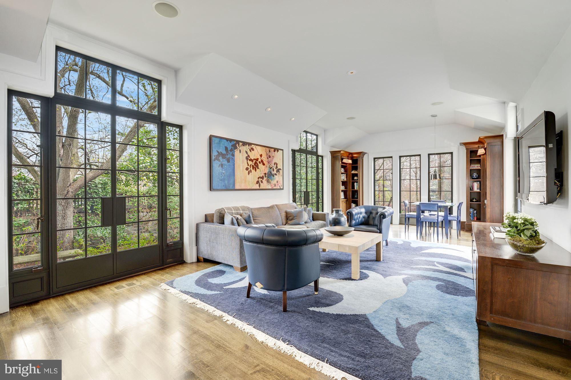 SPRING VALLEY - Residential