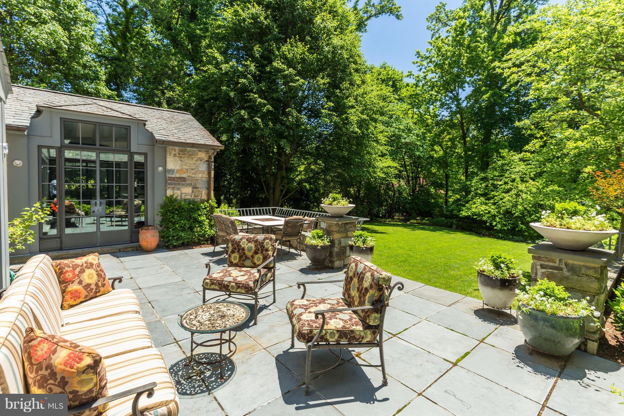 SPRING VALLEY - Residential