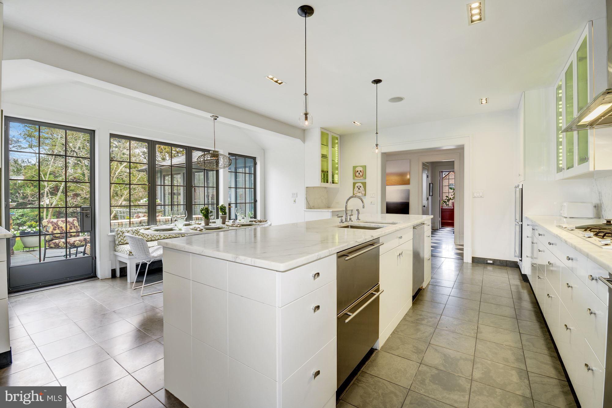 SPRING VALLEY - Residential