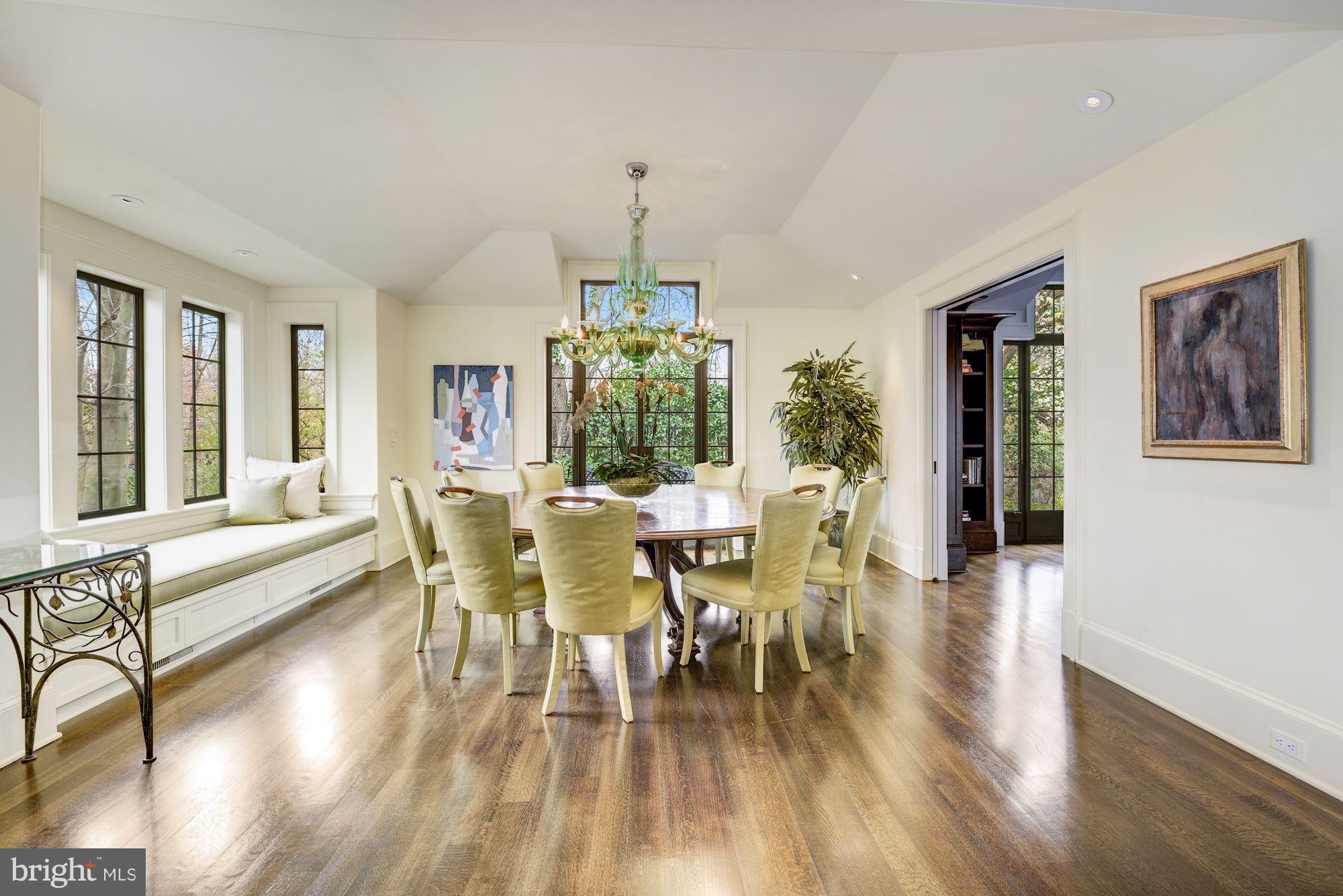 SPRING VALLEY - Residential
