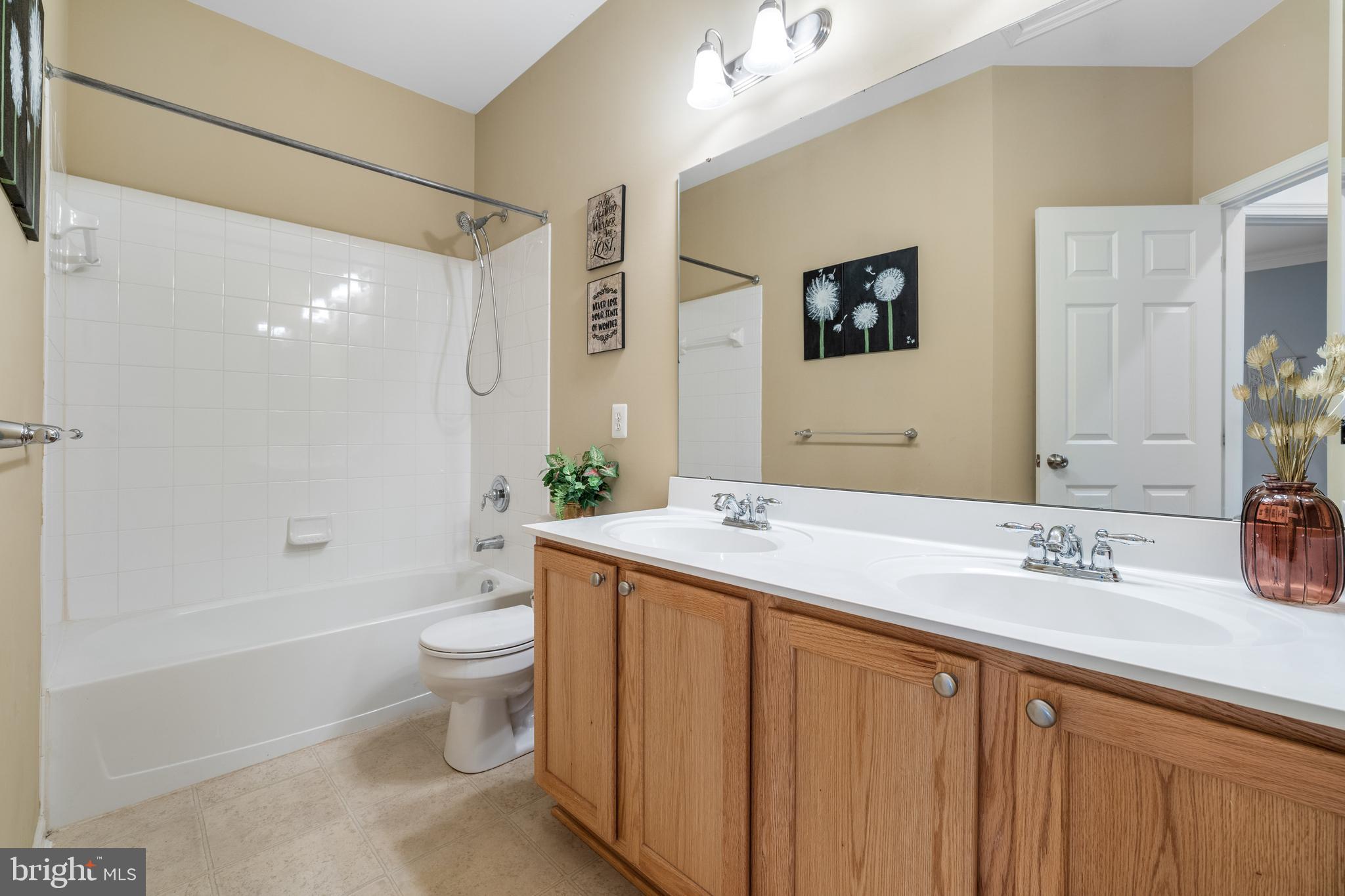 ELKRIDGE CROSSING - Residential