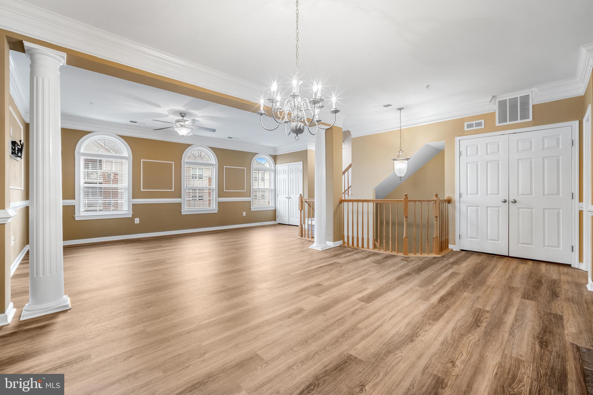 ELKRIDGE CROSSING - Residential