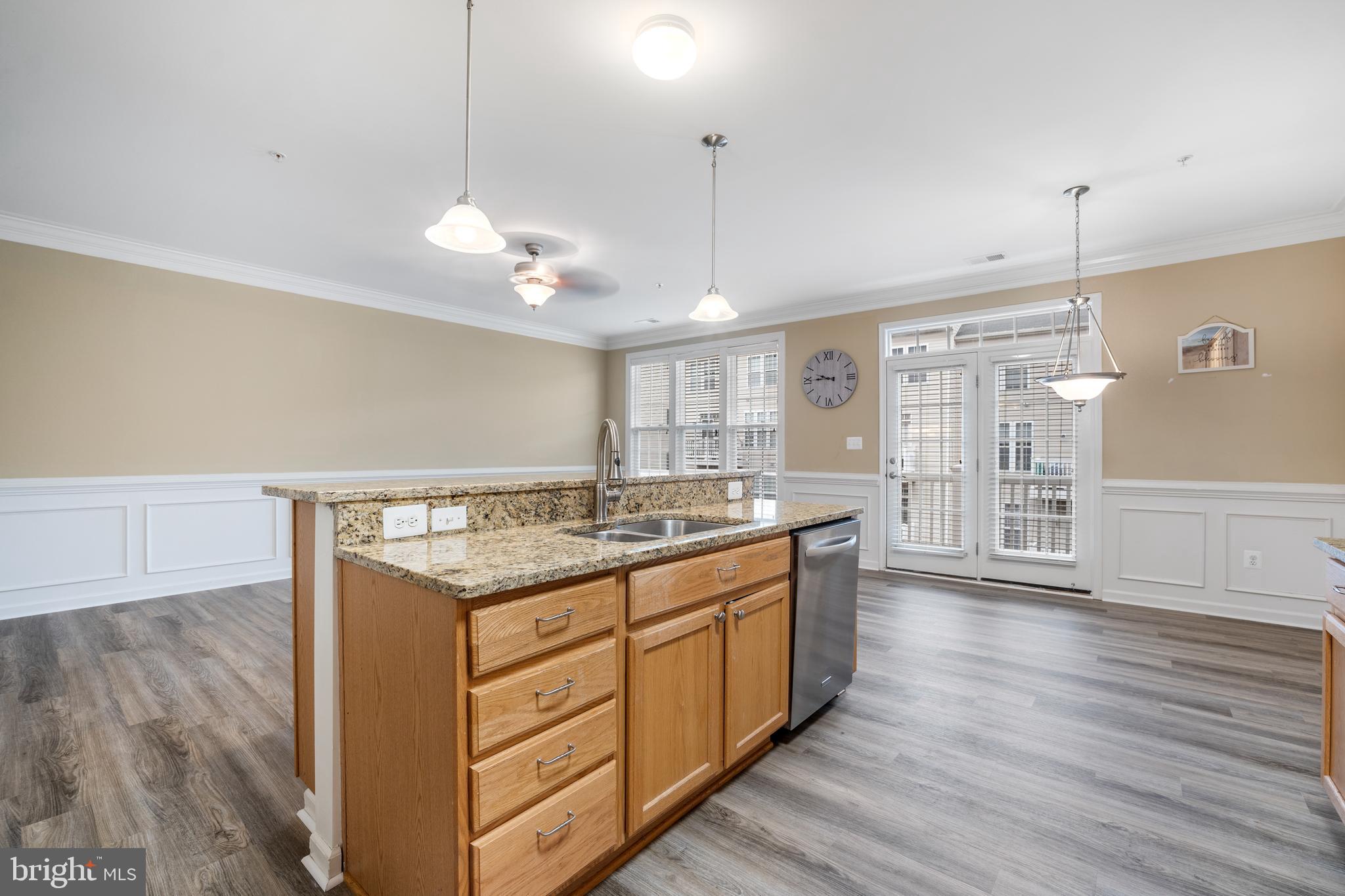 ELKRIDGE CROSSING - Residential