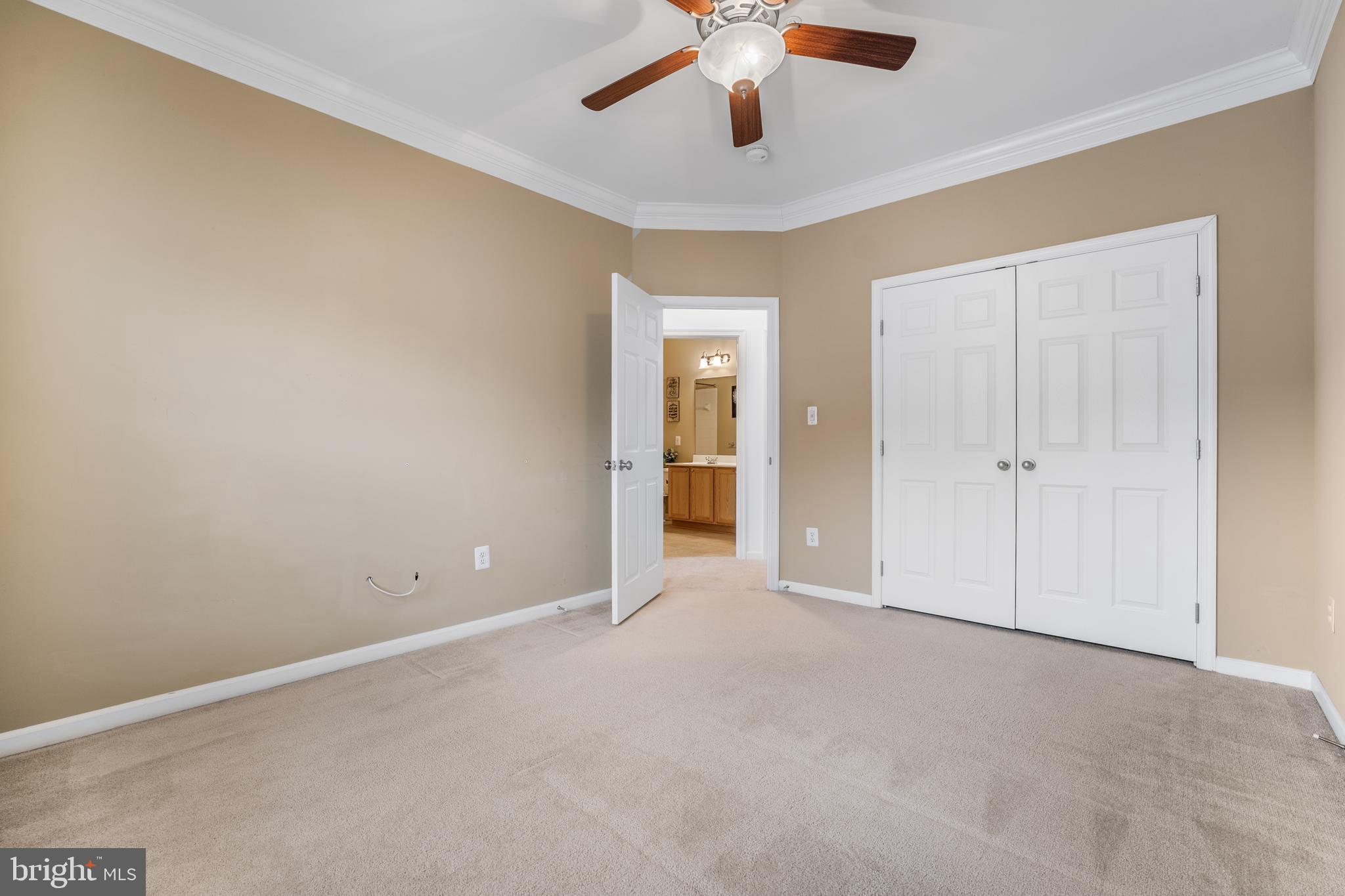 ELKRIDGE CROSSING - Residential