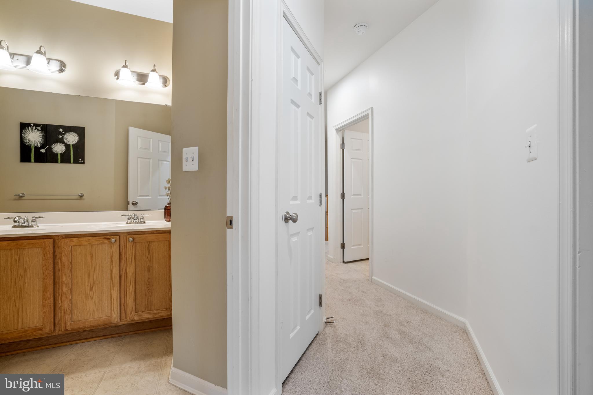 ELKRIDGE CROSSING - Residential