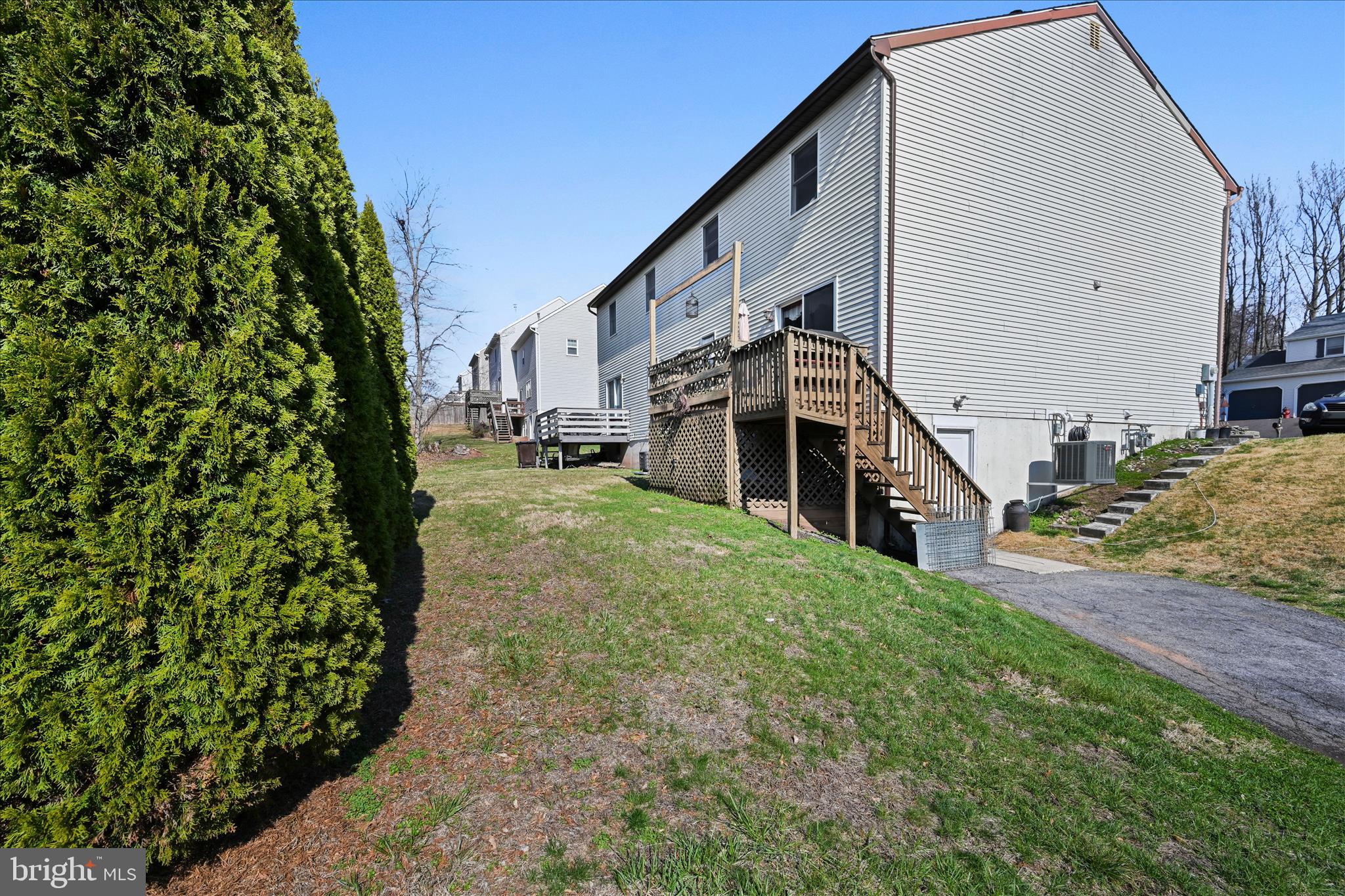 MAPLE SPRINGS - Residential