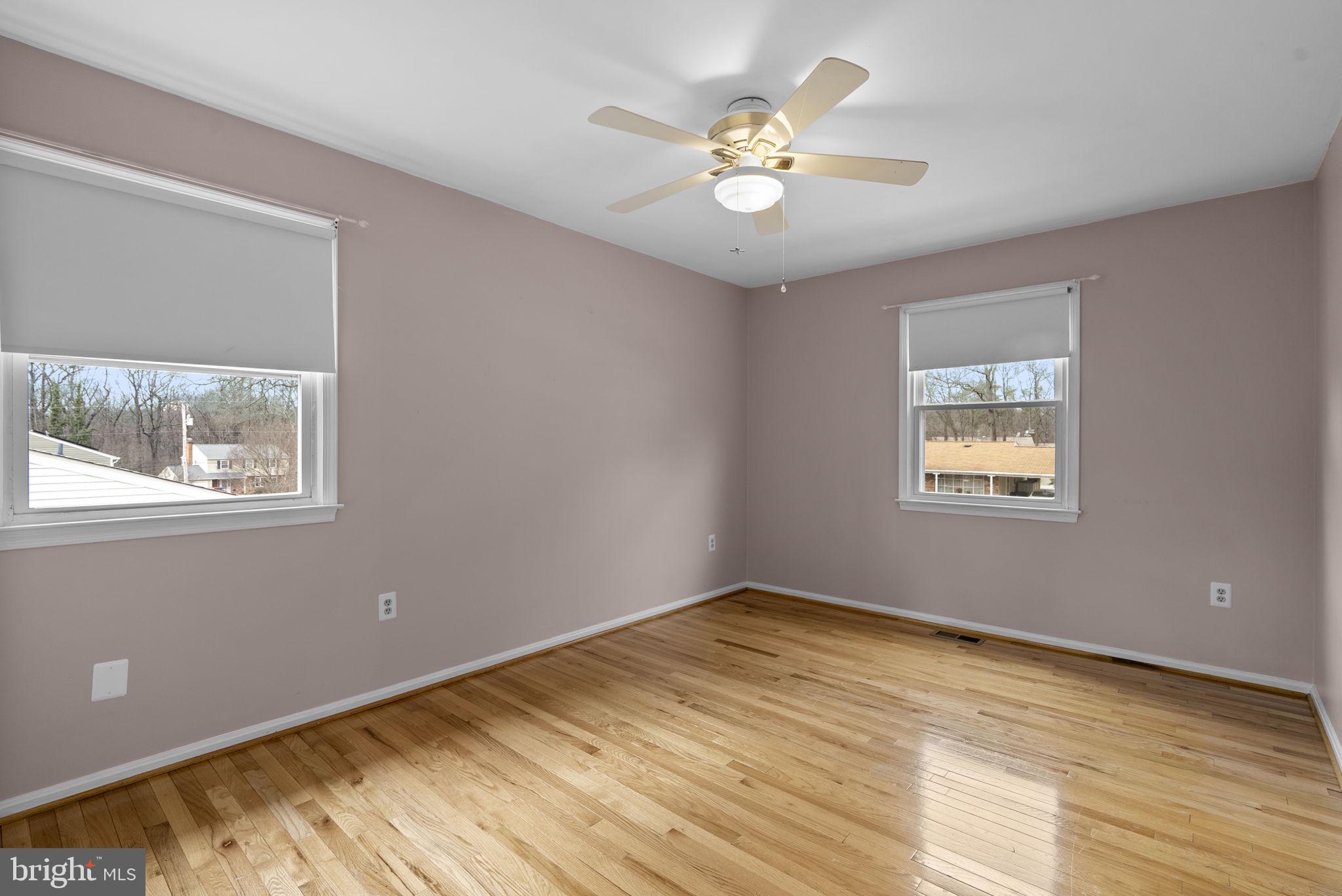 ELEVEN CEDARS - Residential