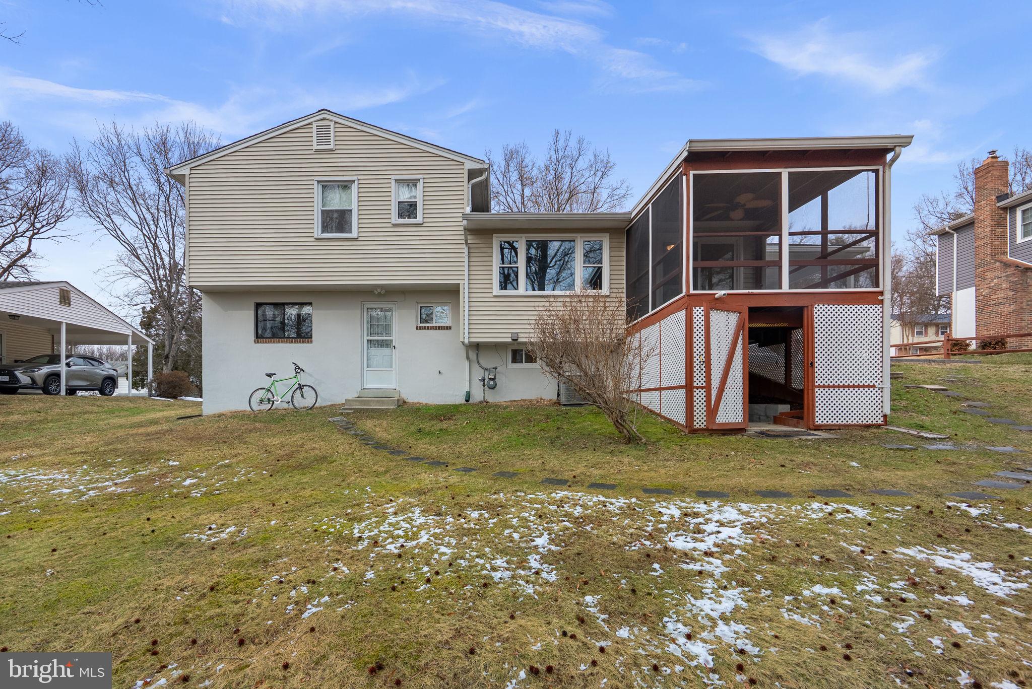 ELEVEN CEDARS - Residential