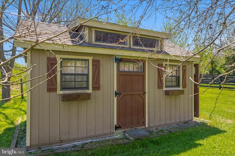 Tiny photo for 16064 Waterford Creek Circle, HAMILTON, VA 20158 (MLS # VALO2123966)