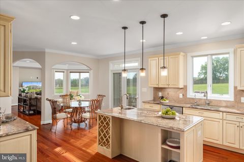Tiny photo for 16064 Waterford Creek Circle, HAMILTON, VA 20158 (MLS # VALO2123966)