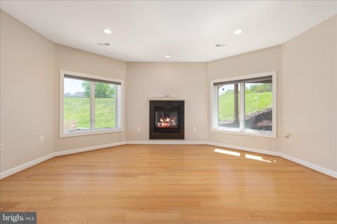 Tiny photo for 16064 Waterford Creek Circle, HAMILTON, VA 20158 (MLS # VALO2123966)
