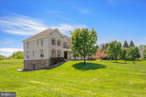 Tiny photo for 16064 Waterford Creek Circle, HAMILTON, VA 20158 (MLS # VALO2123966)