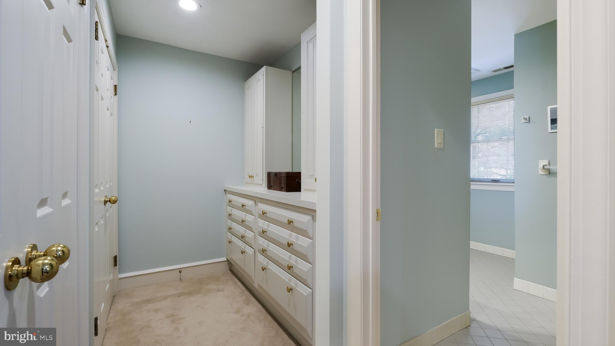 TEVERSALL - Residential