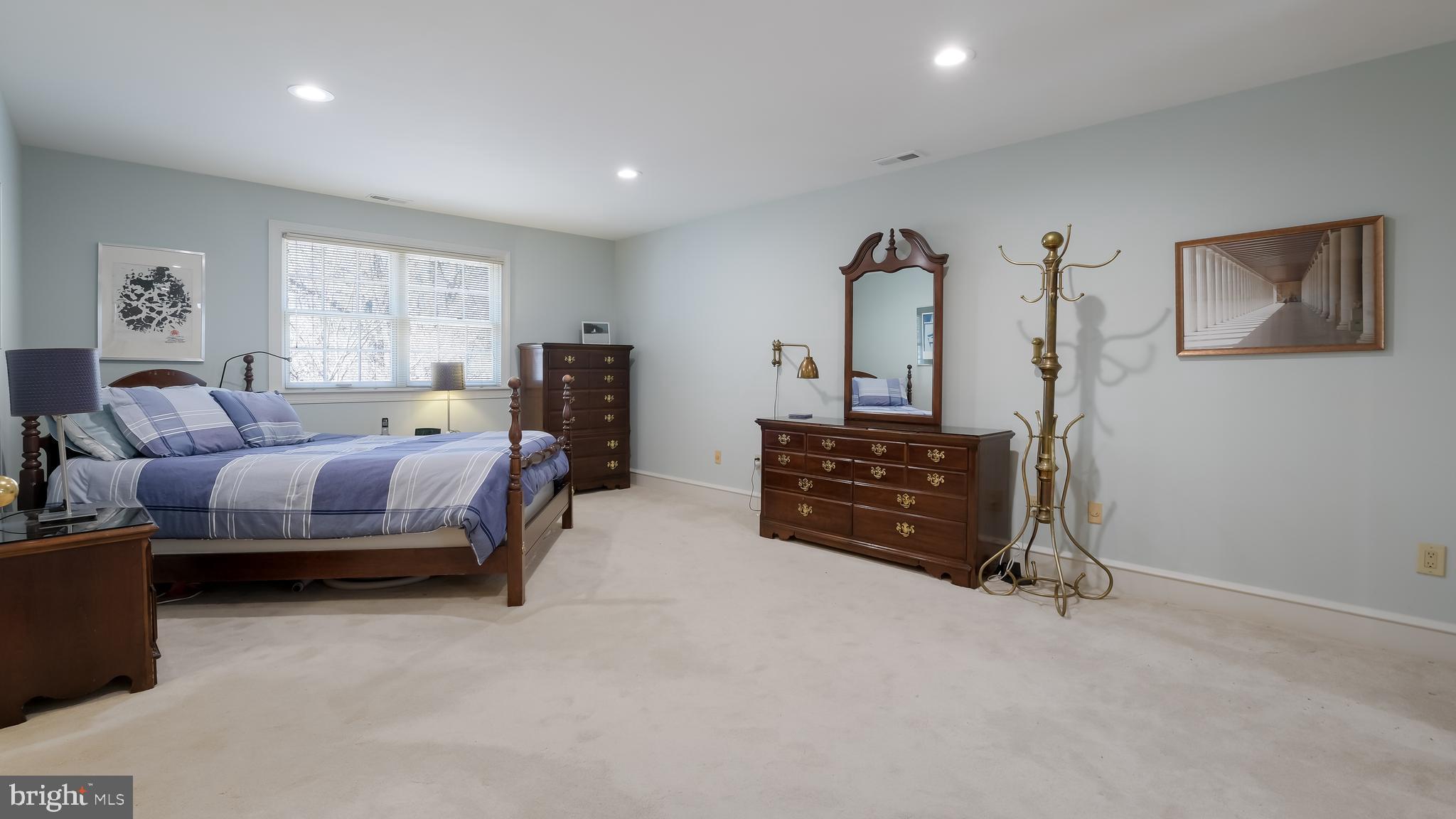 TEVERSALL - Residential