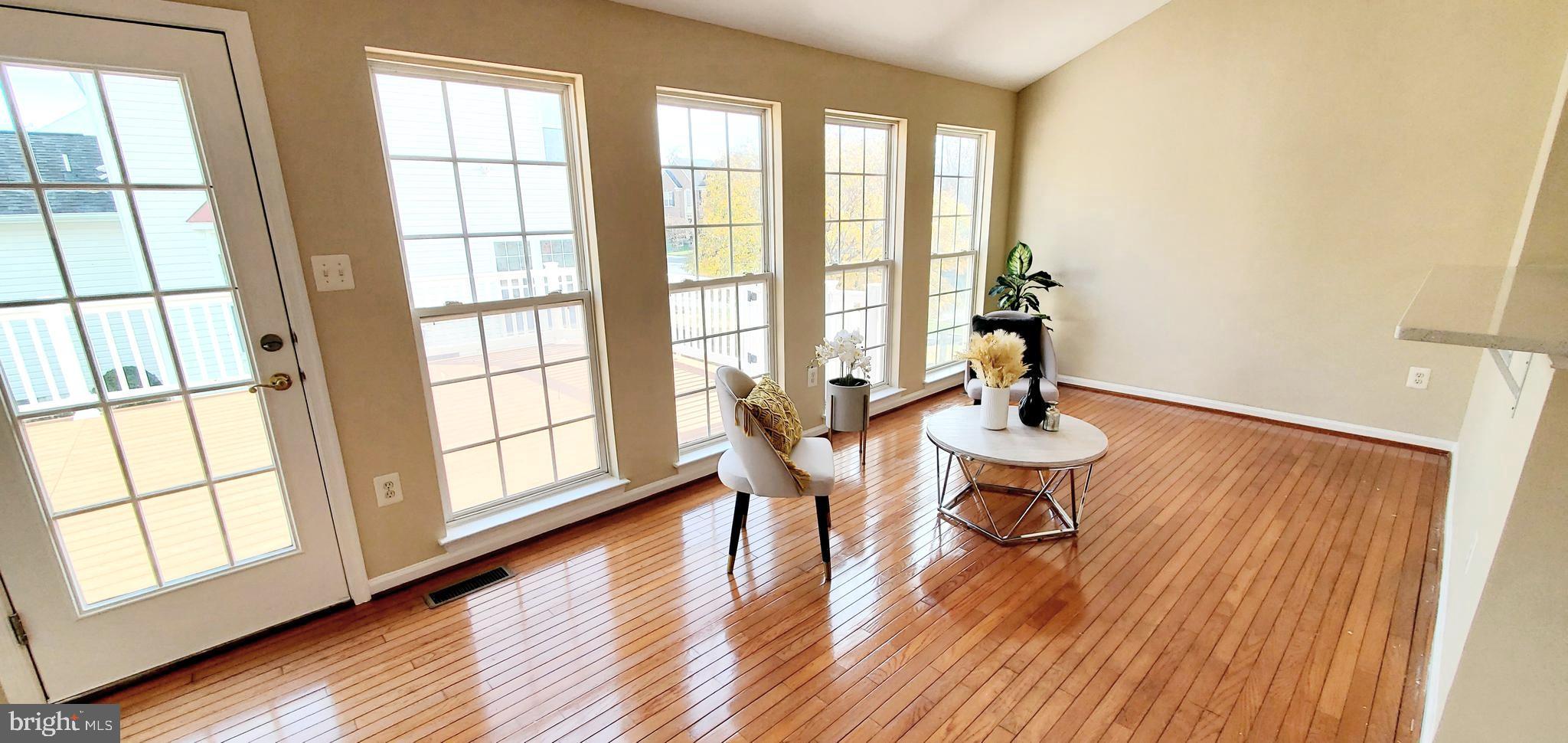 COUNTRY CLUB ESTATES - Residential