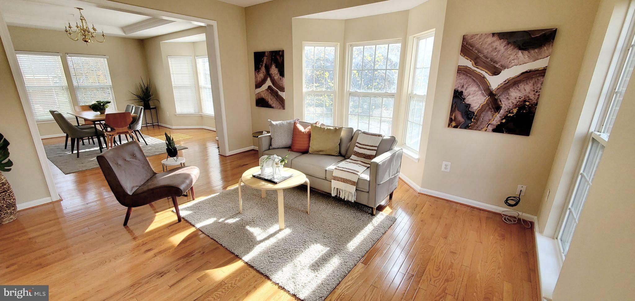 COUNTRY CLUB ESTATES - Residential