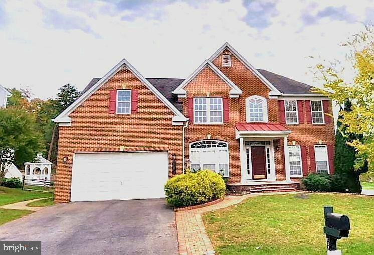 COUNTRY CLUB ESTATES - Residential