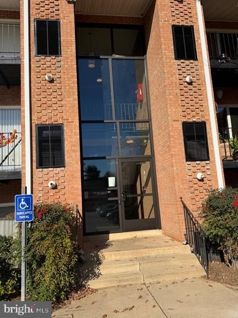 1805 WILLIAM STREET B FREDERICKSBURG VA 22401