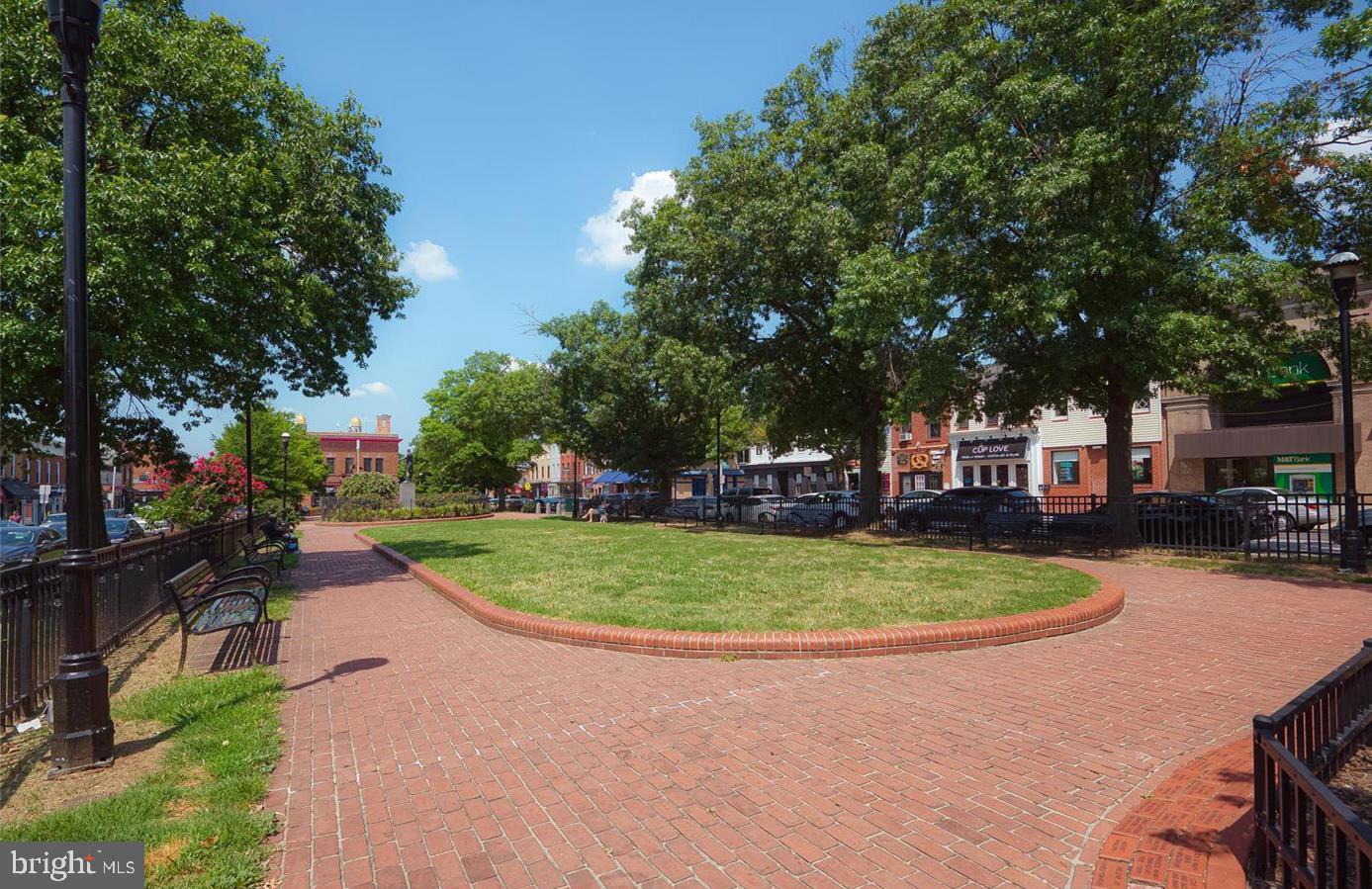 CANTON - Residential