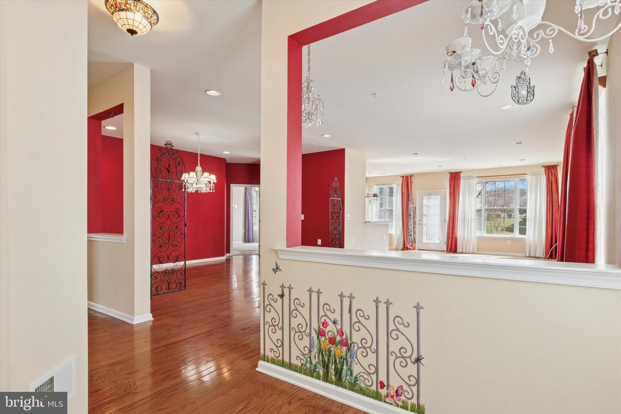 WARWICK MANOR - Residential