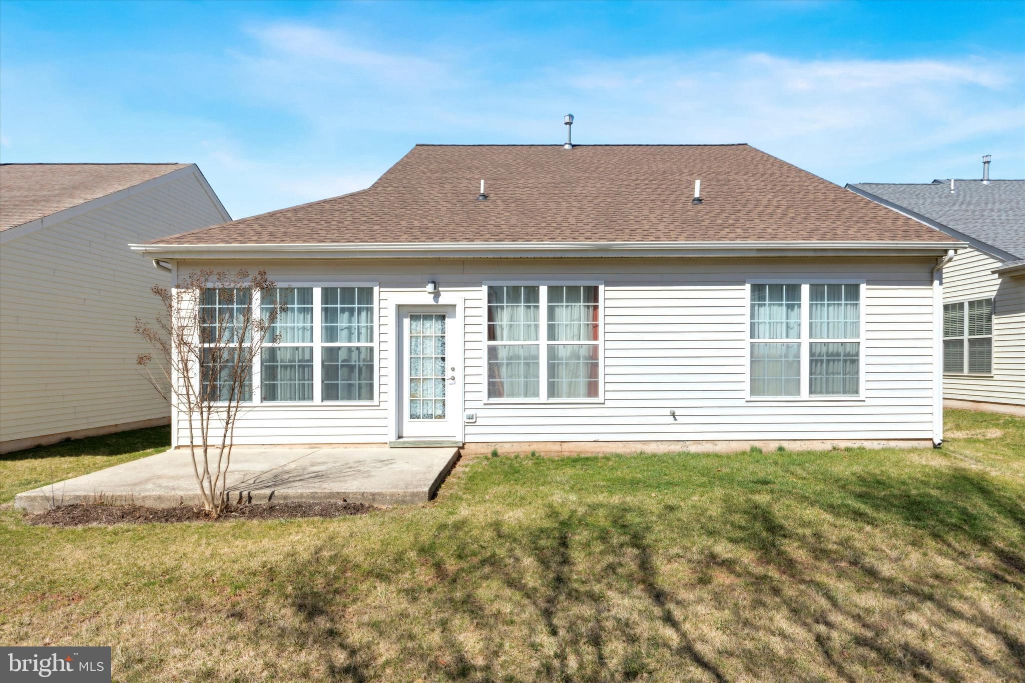 WARWICK MANOR - Residential