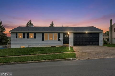 11 FAYE ROAD MIDDLETOWN PA 17057