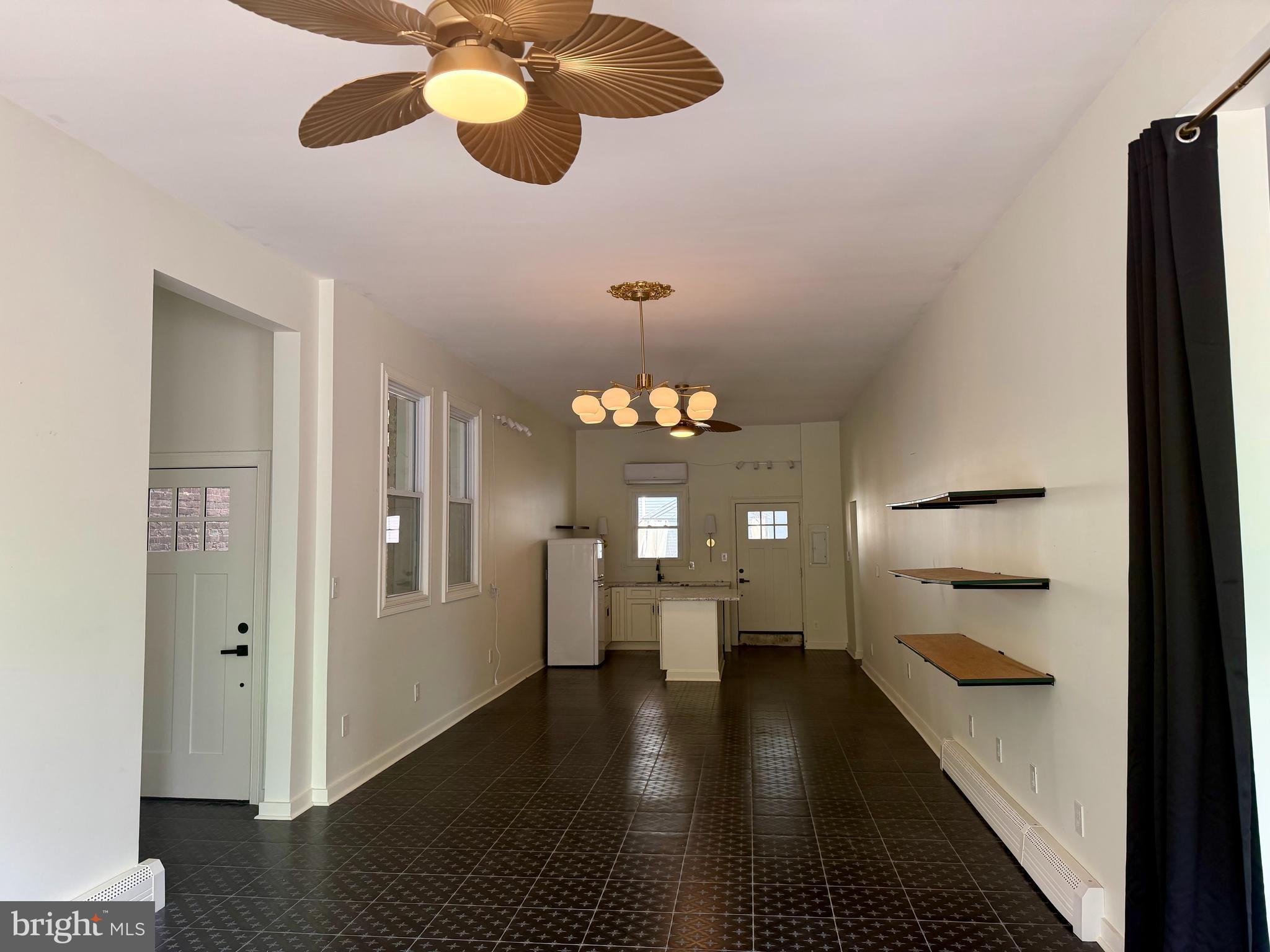 42-44 PICCADILLY STREET E