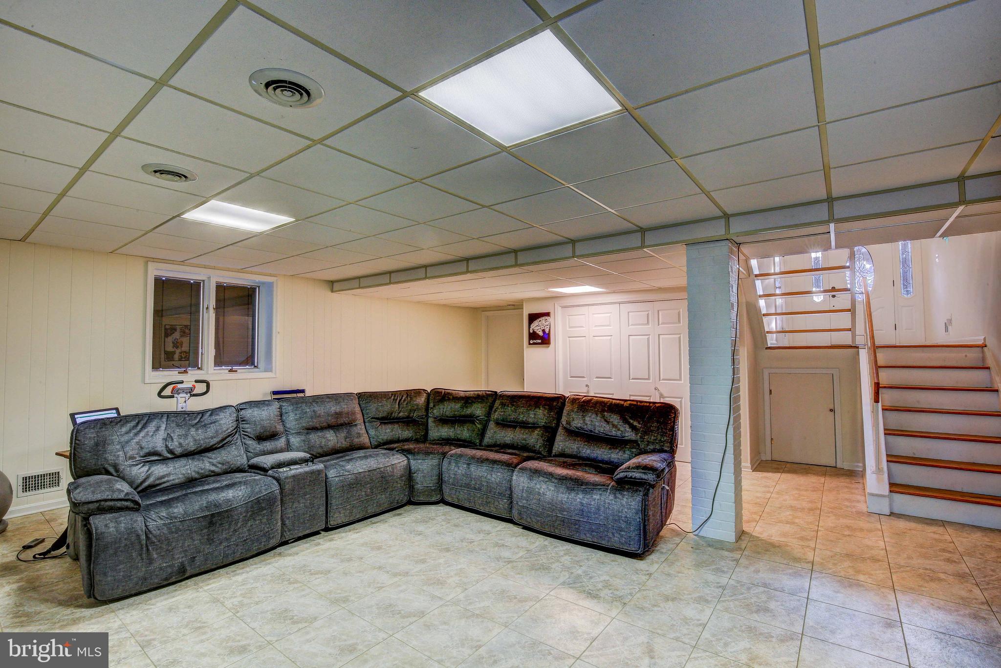 VILLAGE OF SEVERNA PARK - Residential