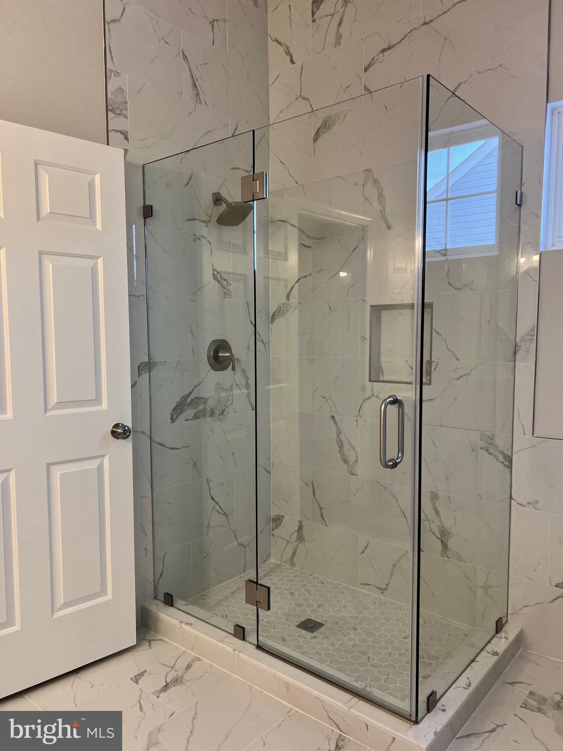 RIVER CREST - Residential