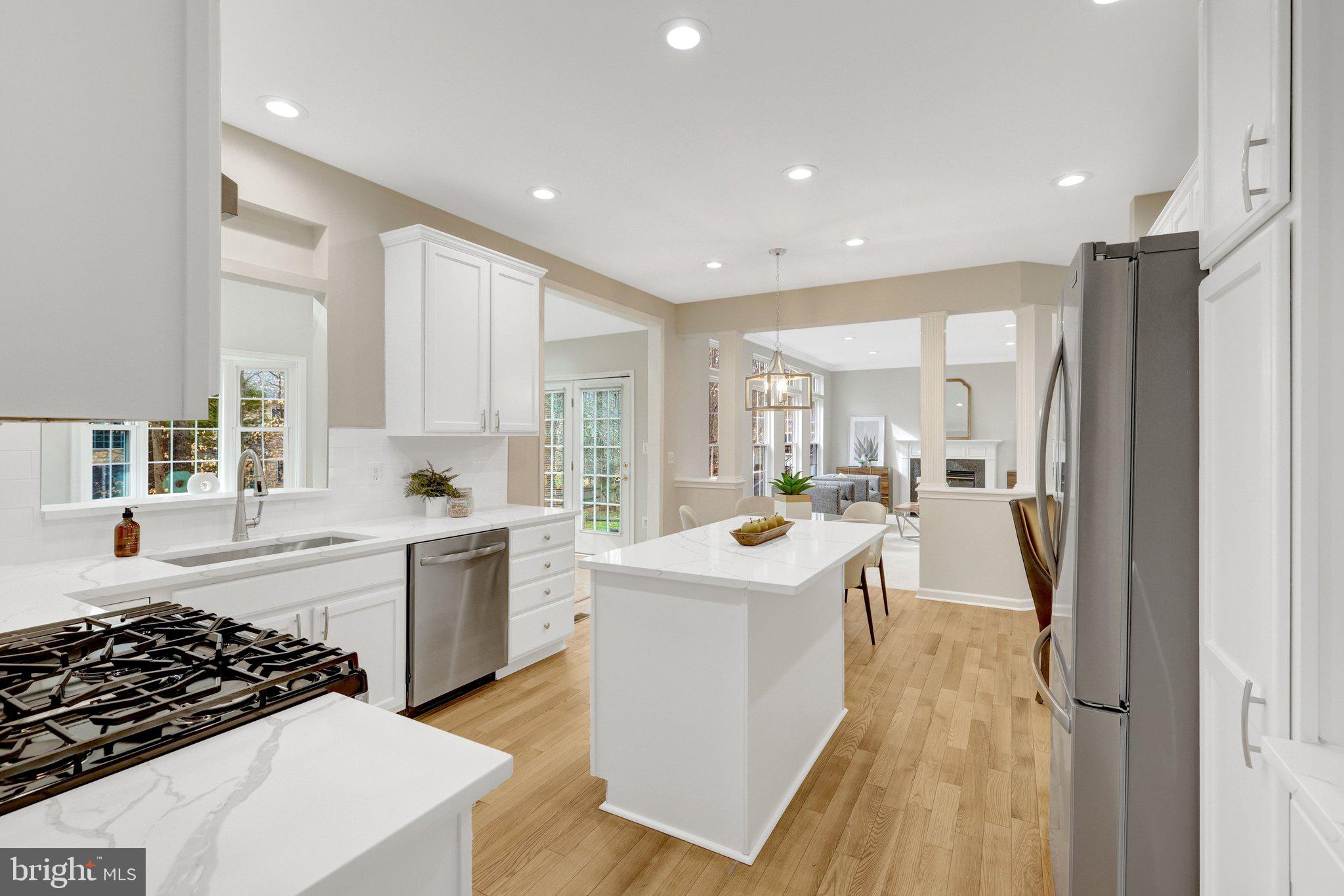 RIVER CREST - Residential