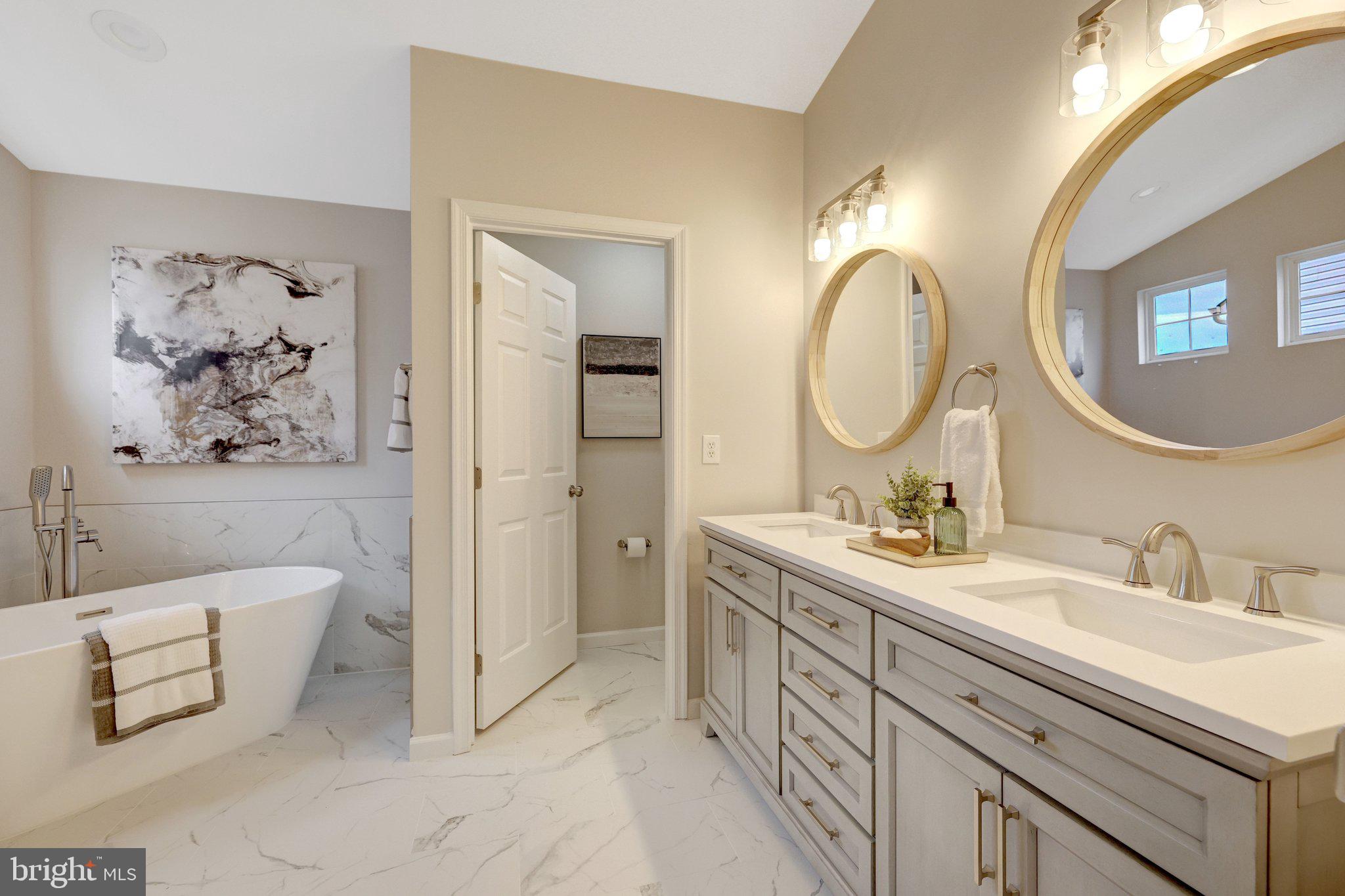 RIVER CREST - Residential