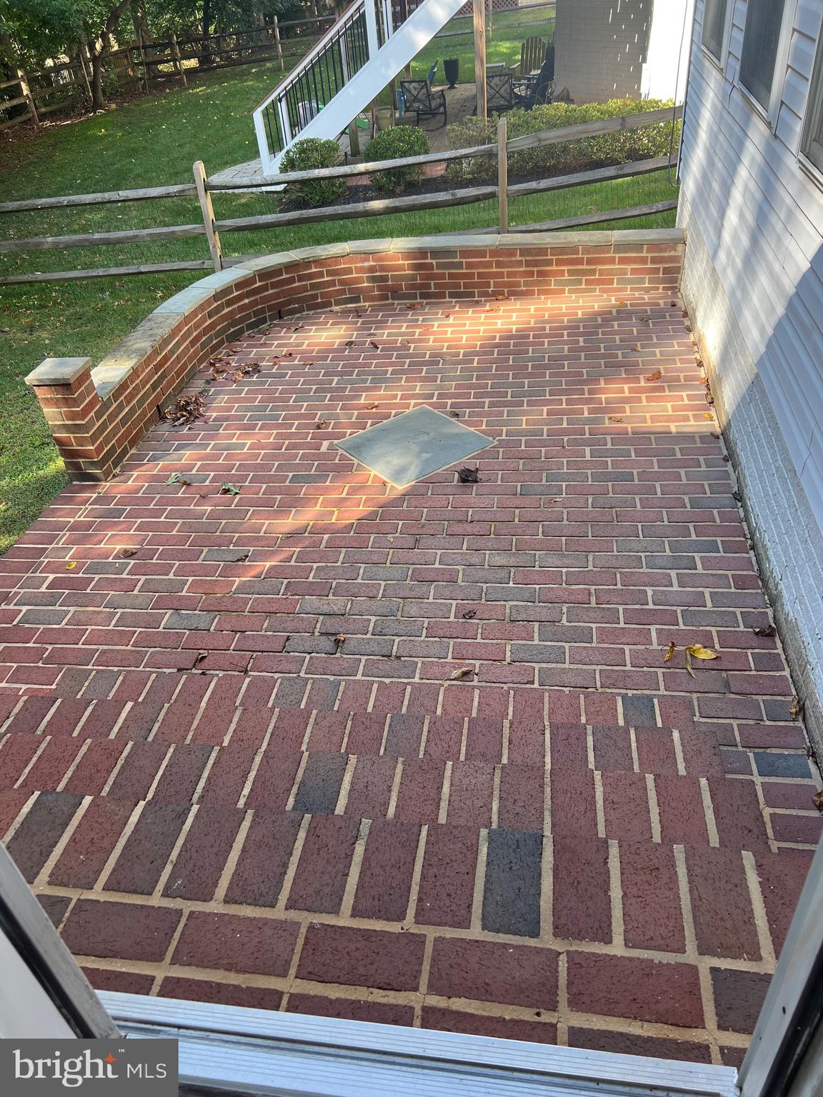 RIVER CREST - Residential