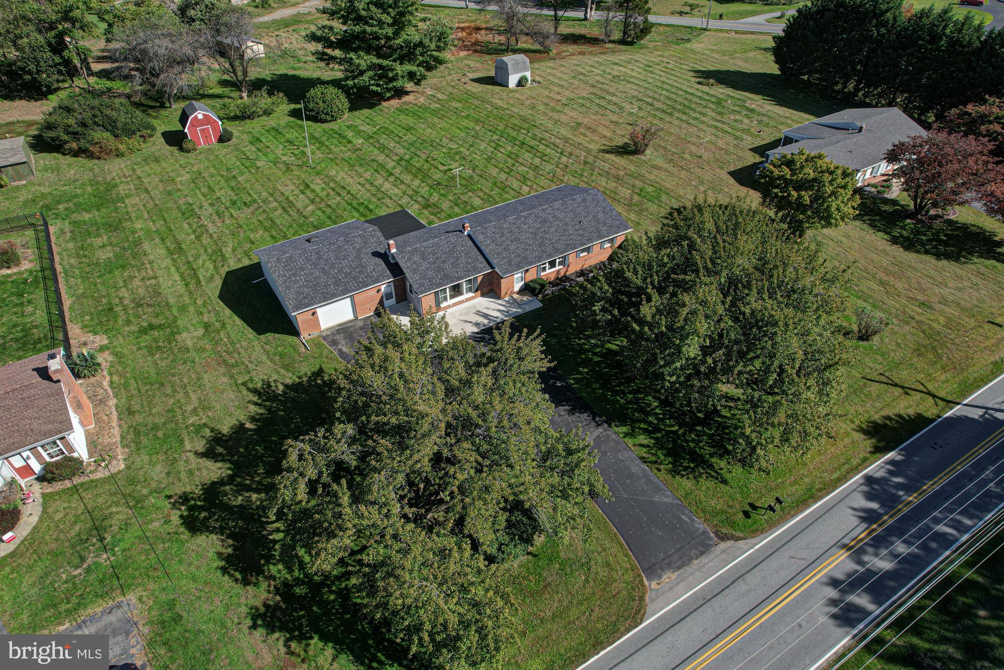 263 SCHOOLHOUSE ROAD