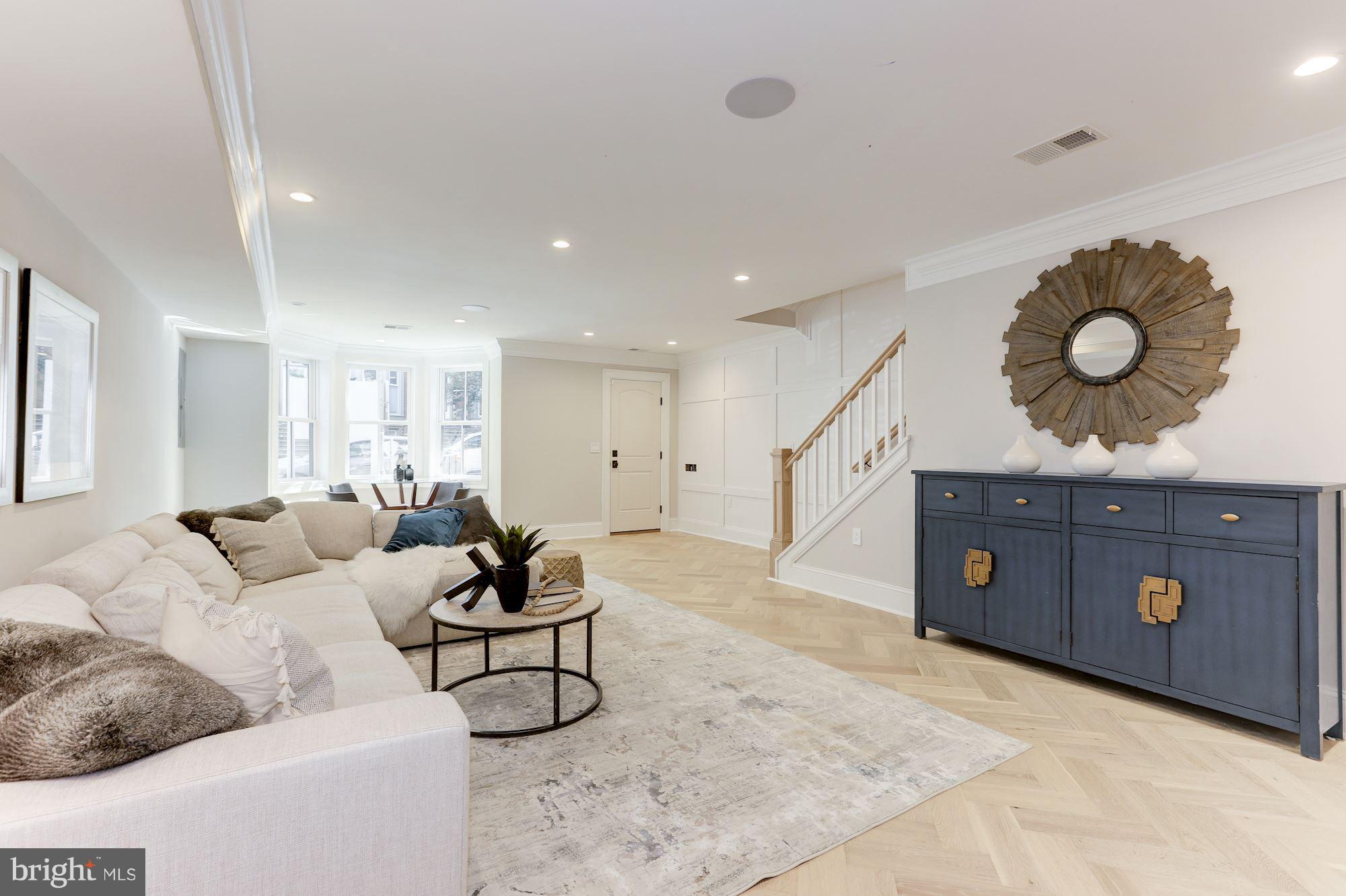 LOGAN CIRCLE - Residential