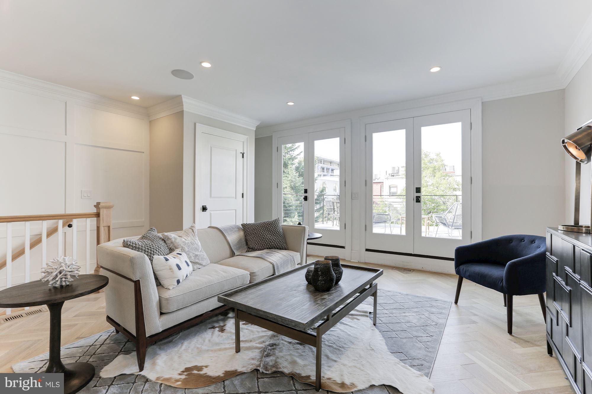 LOGAN CIRCLE - Residential