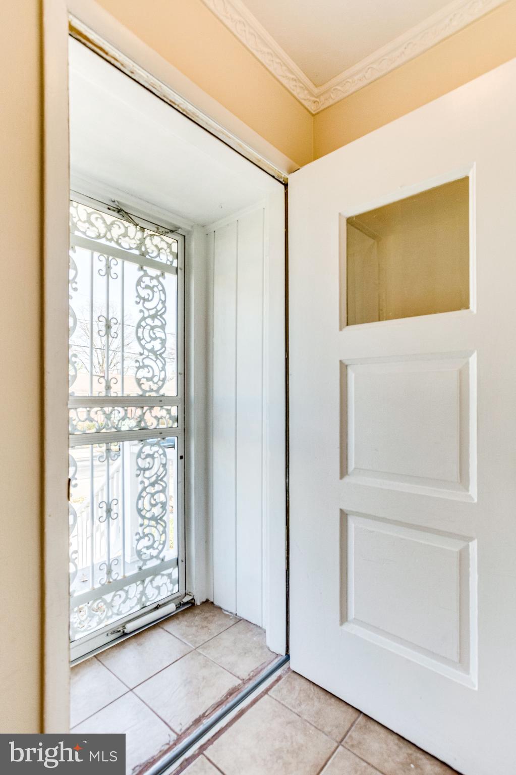 FAIRLAWN-LAUREL - Residential