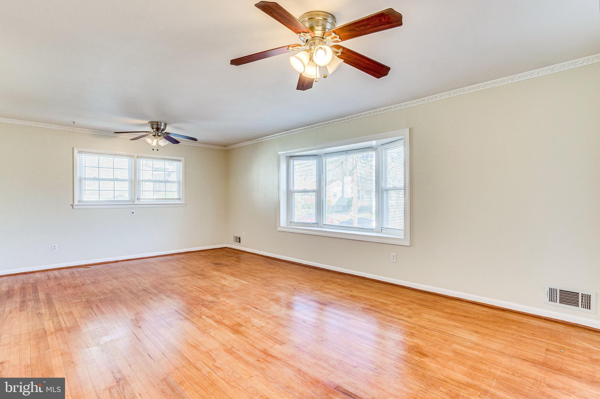 FAIRLAWN-LAUREL - Residential