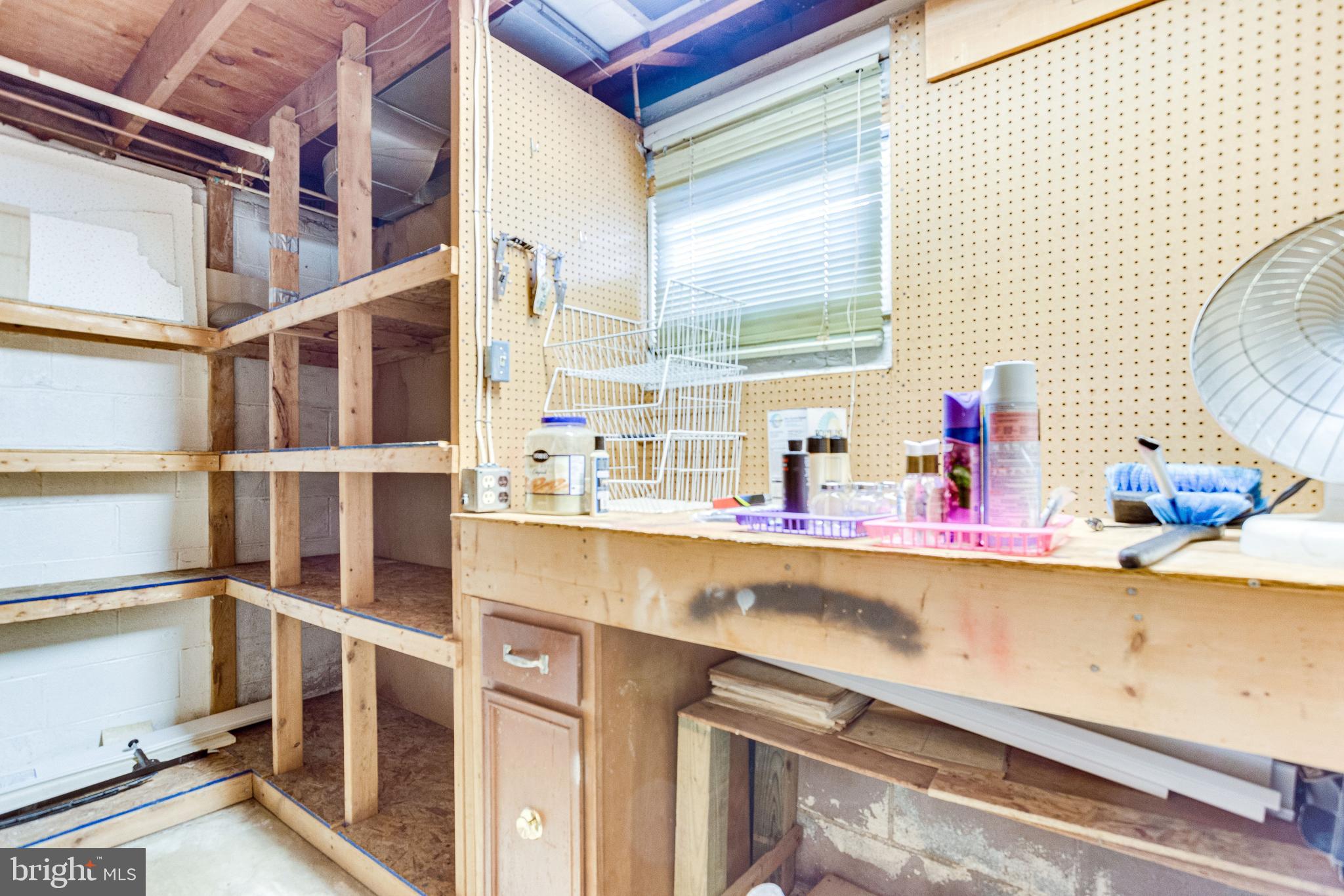 FAIRLAWN-LAUREL - Residential