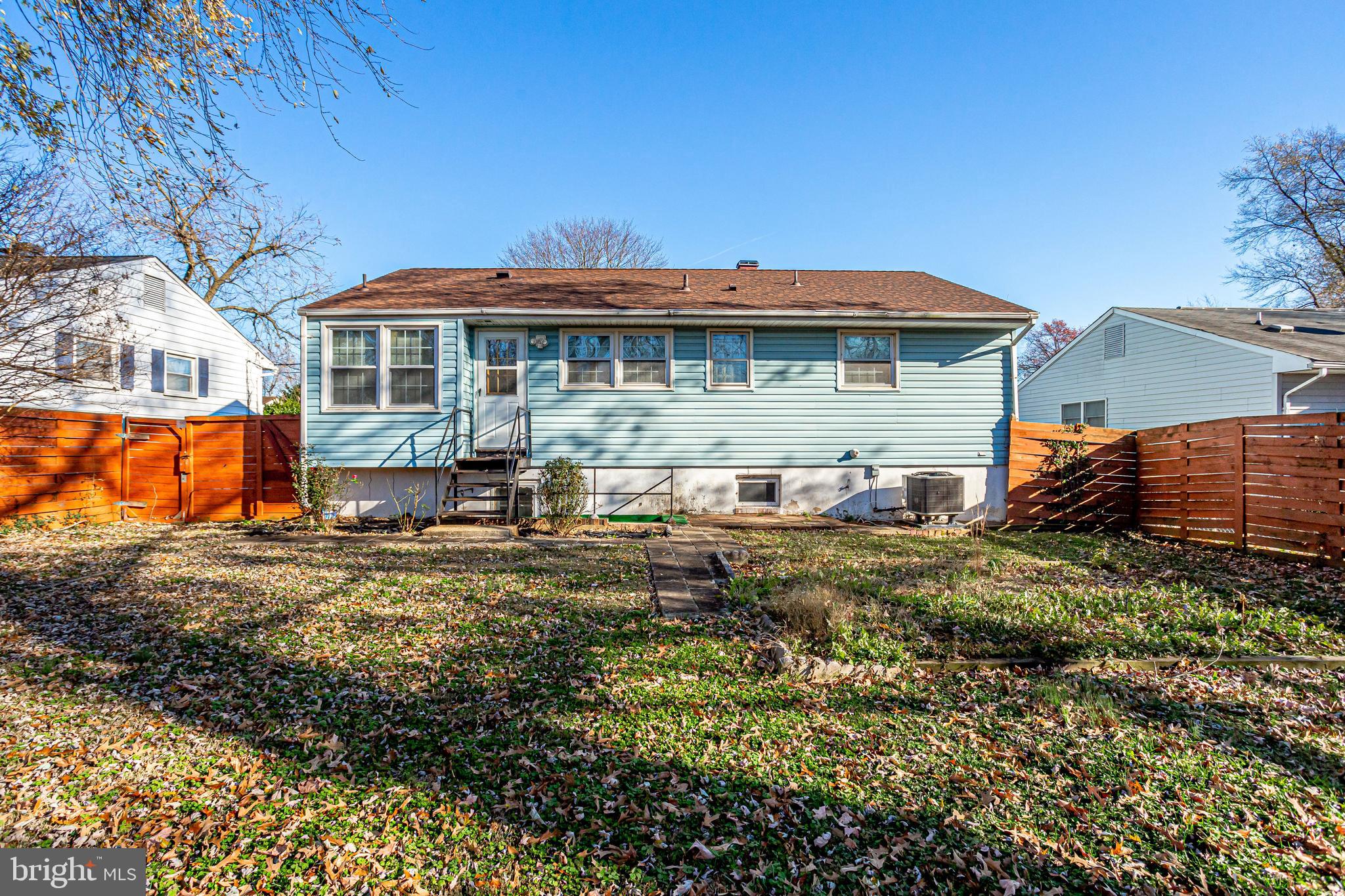 FAIRLAWN-LAUREL - Residential