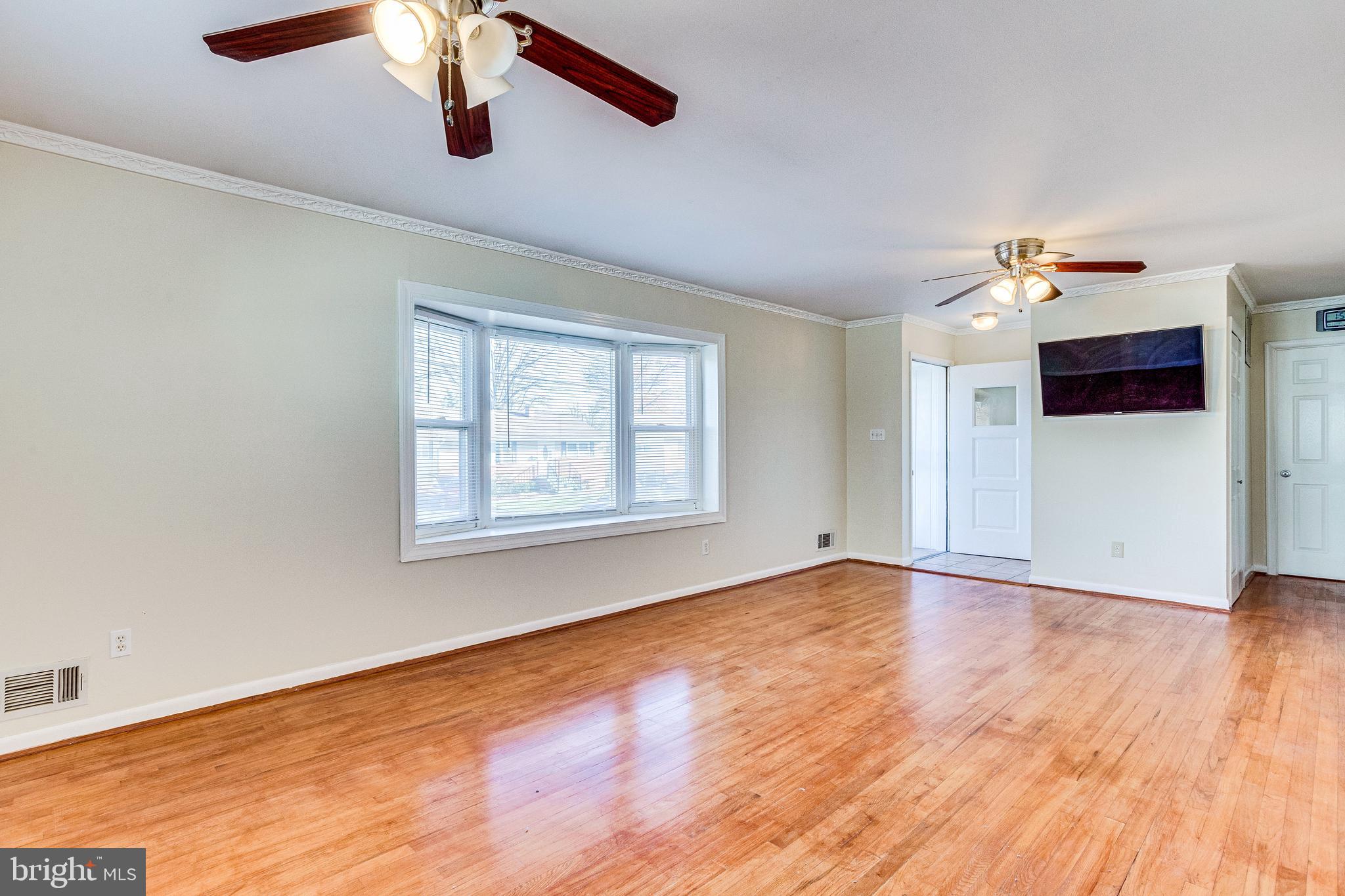 FAIRLAWN-LAUREL - Residential