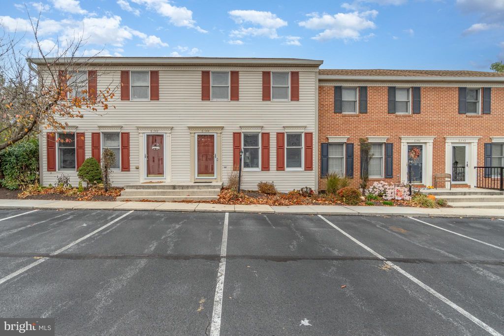 Photo of 6344 Darlington Drive, HARRISBURG, PA 17112 (MLS # PADA2051626)